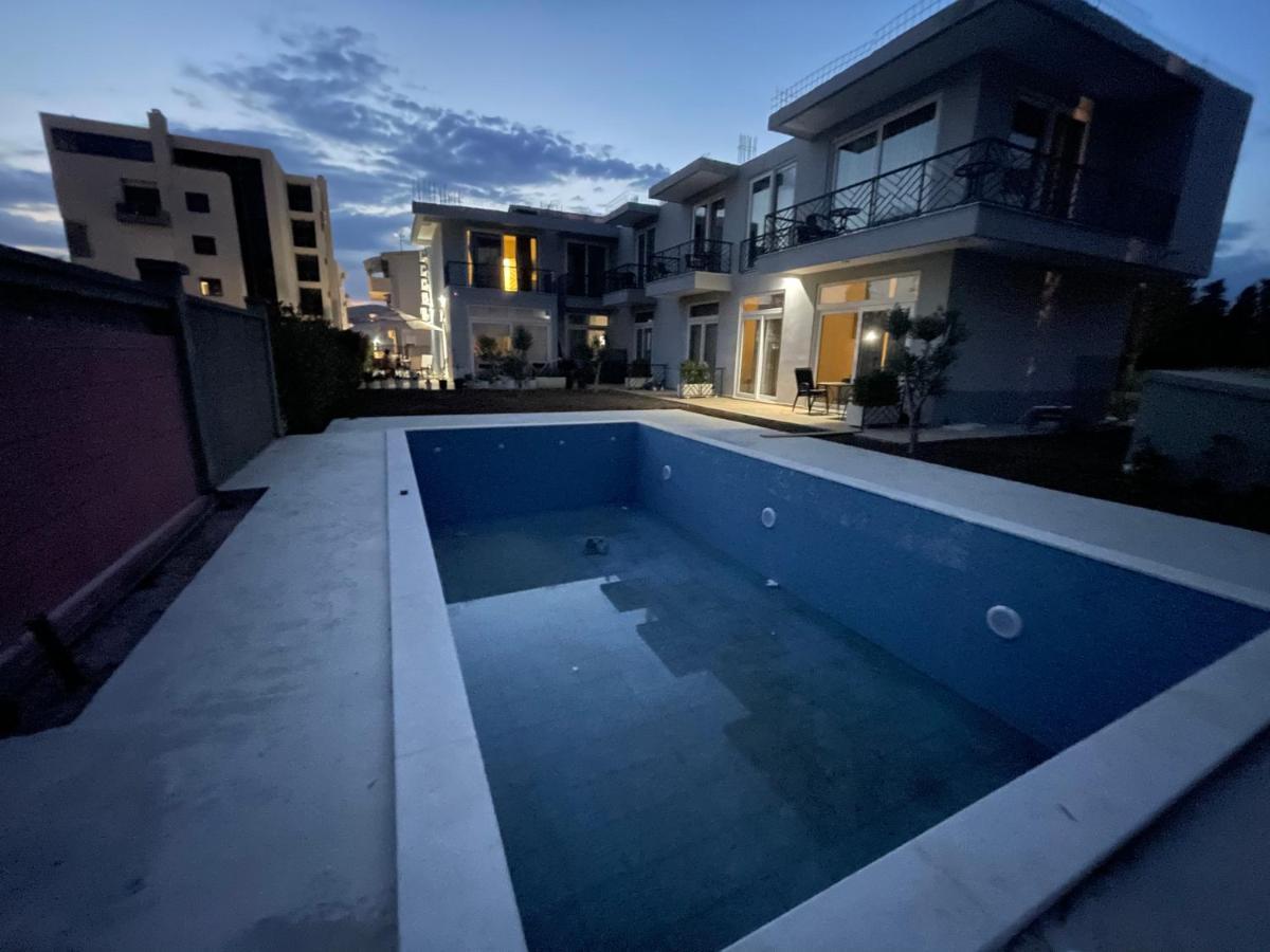 Belami Luxury Apartments Улцинь Екстер'єр фото
